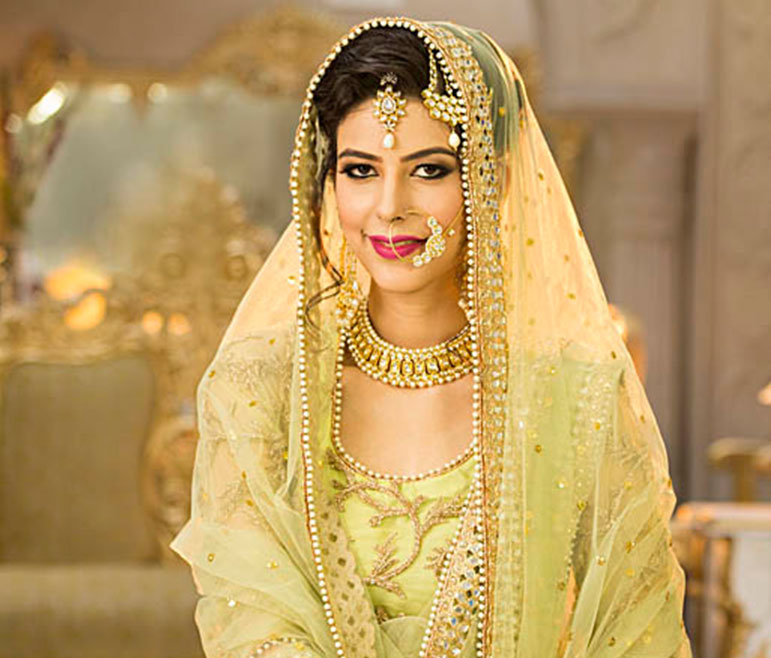 VLCC India - Indian Wedding Makeup Salon | Best Bridal Makeup Artist Near  Me, Packages Price List